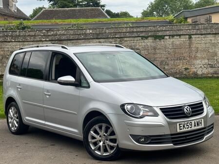 VOLKSWAGEN TOURAN 1.9 TDI Match